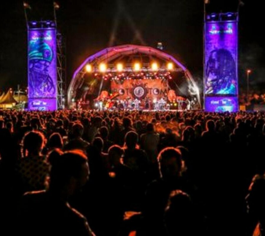 Cartel, schedule, sing and actress of August festival